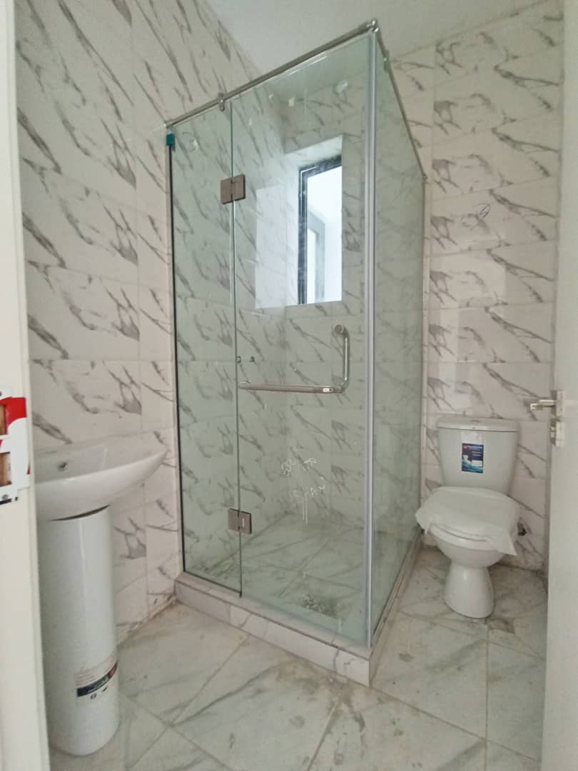 2 bedroom apartment in ikate with swimming pool