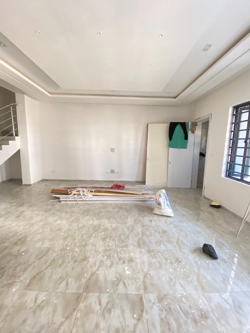 4 Bedroom terrace duplex in lekki phase 1