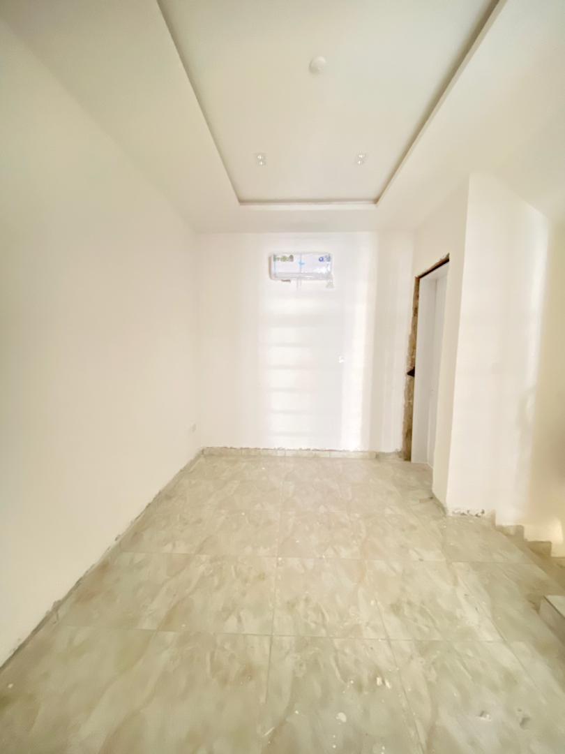 4 Bedroom terrace duplex in lekki phase 1