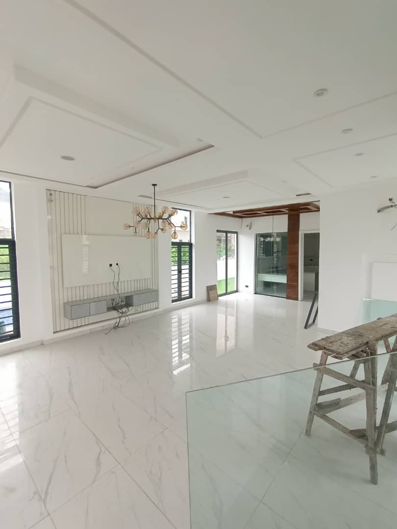 5 bedroom duplex in megamound estate, lekki