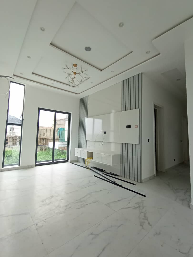 5 bedroom duplex in megamound estate, lekki