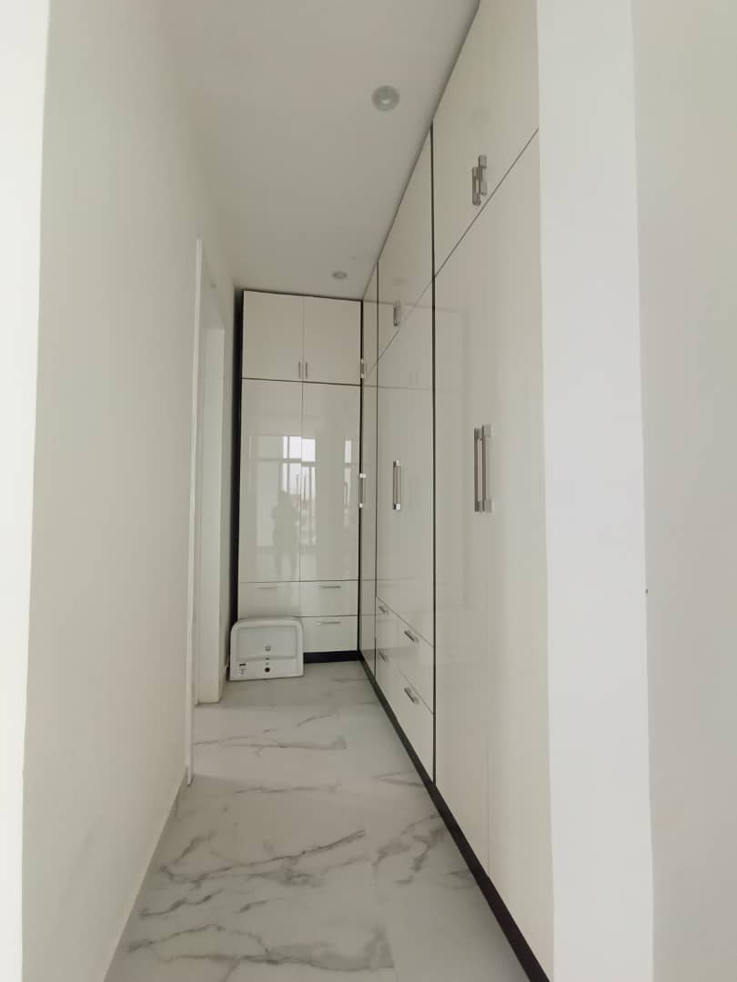 5 bedroom duplex in megamound estate, lekki